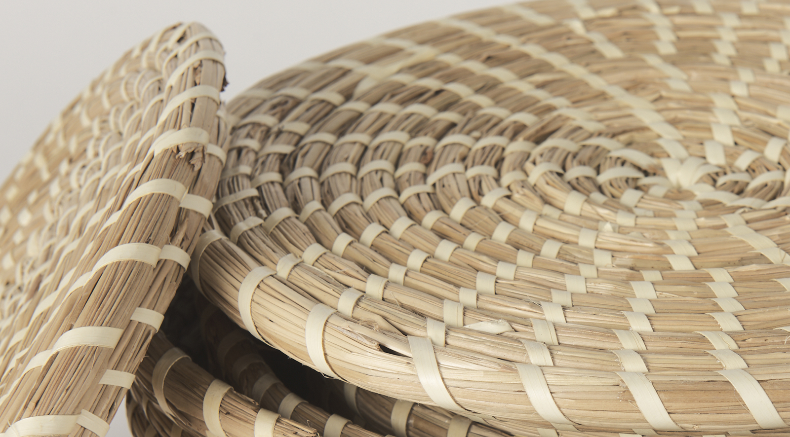 Kailini Seagrass & Plam Leaf Boxes S/4 - Image 8