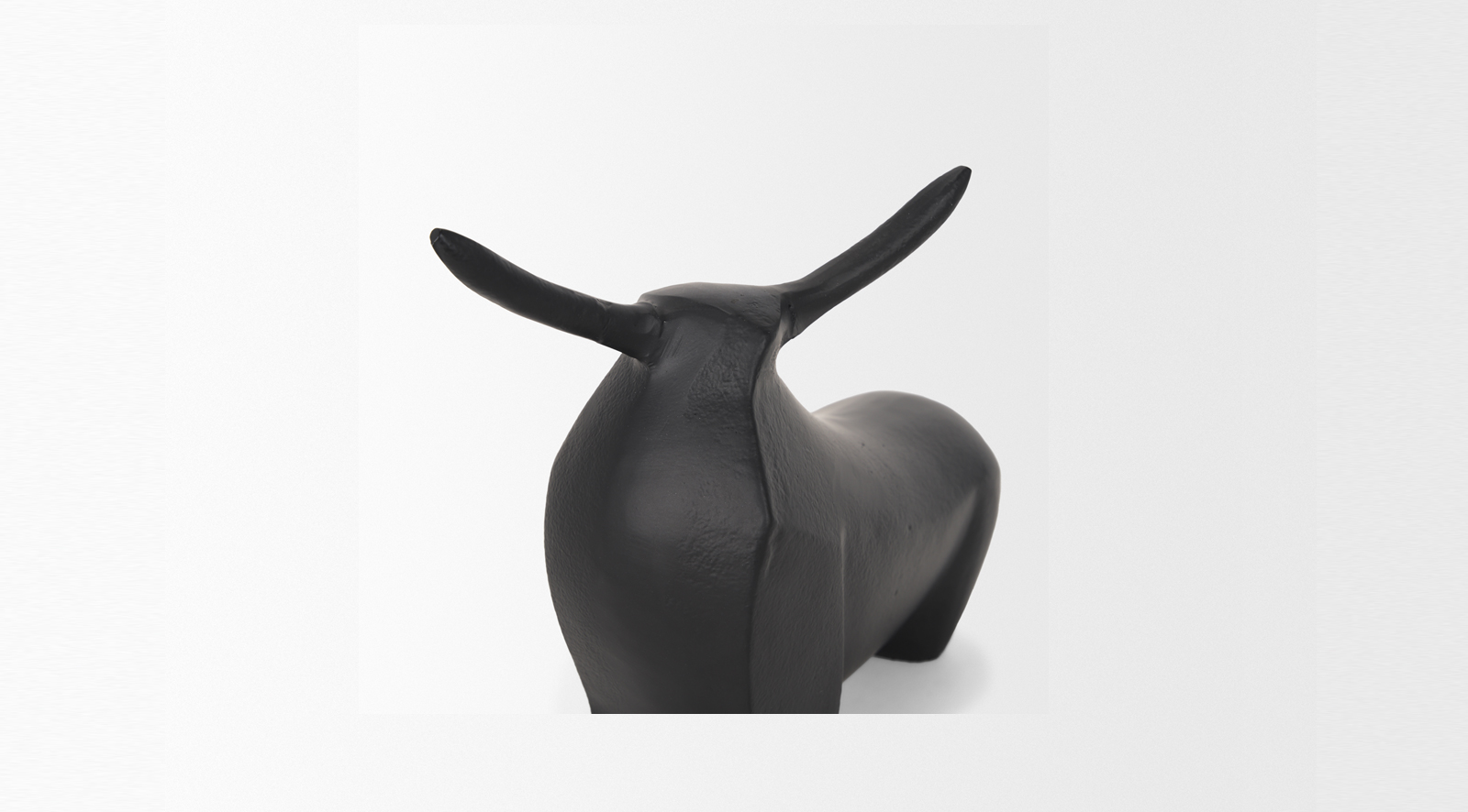 Radu Bull Small - Image 5