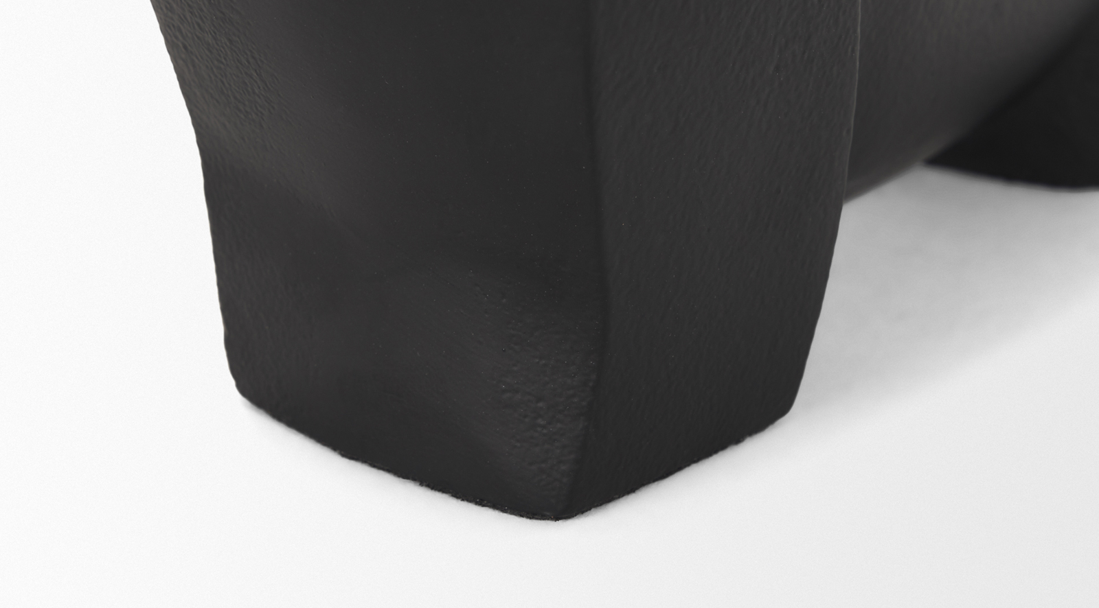 Radu Bull Small - Image 10