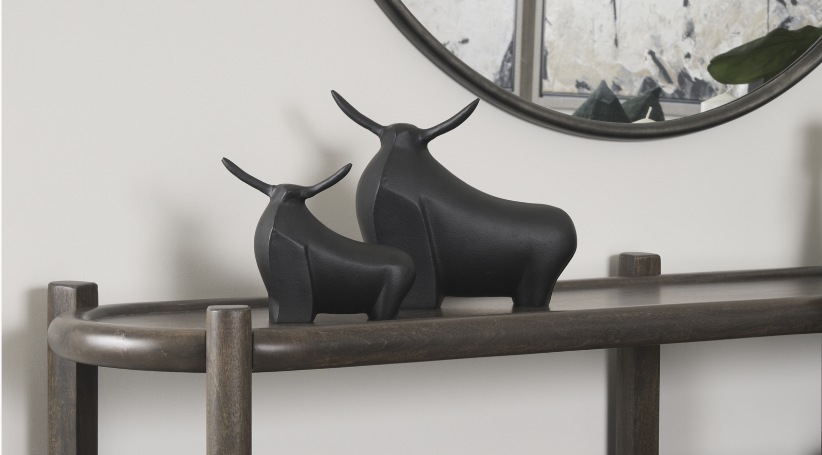 Radu Bull Small - Image 9